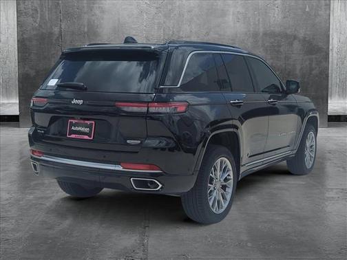 2025 Jeep Grand Cherokee Summit