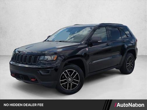 Diamond Black Crystal Pearlcoat 2018 Jeep Grand Cherokee Trailhawk