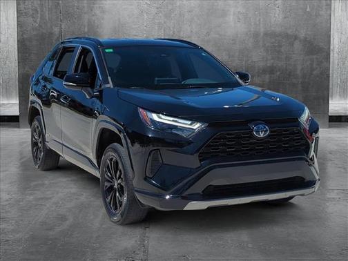 2022 Toyota RAV4 Hybrid SE