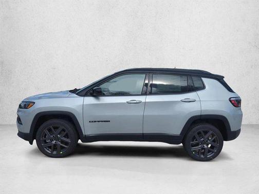 Silver Zynith Metallic Clearcoat 2026 Jeep Compass Limited