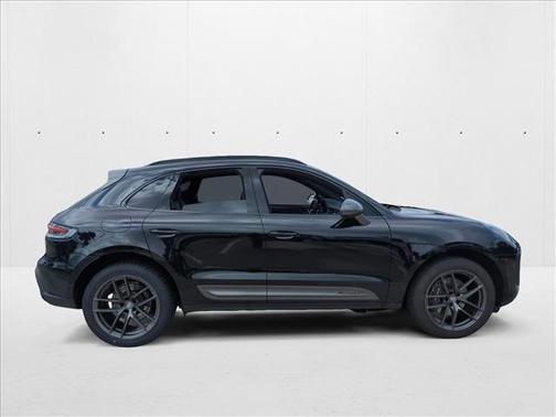 2023 Porsche Macan T