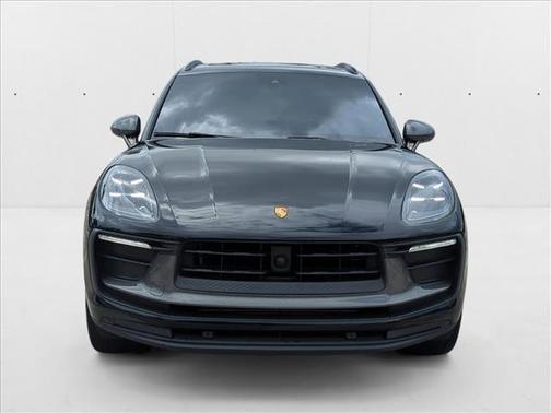 2023 Porsche Macan T