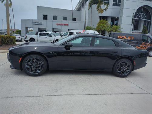 Diamond Black Crystal Pearlcoat 2026 Dodge Charger R/T