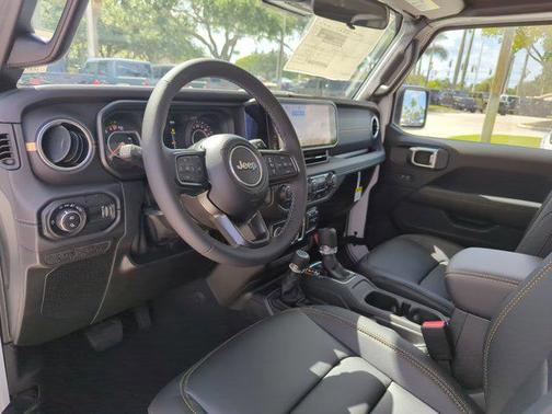 2025 Jeep Gladiator High Tide