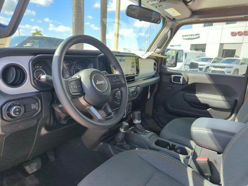 2026 Jeep Gladiator Sport