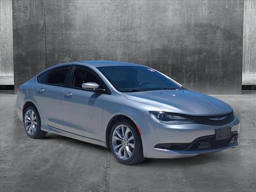 2016 Chrysler 200 S