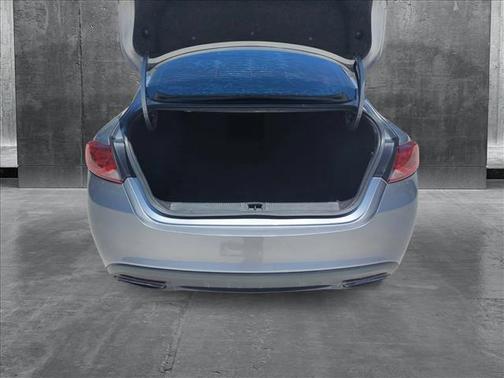 2016 Chrysler 200 S
