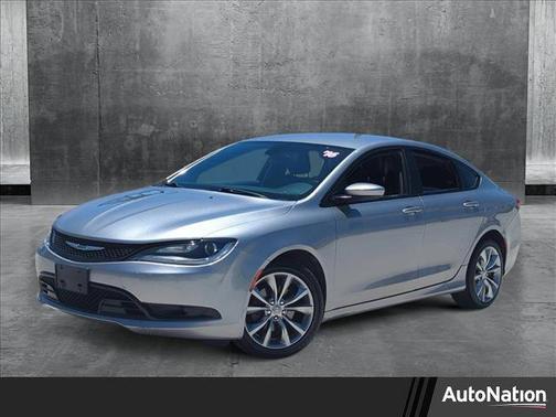 2016 Chrysler 200 S