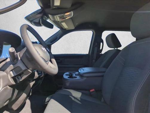 2025 RAM 3500 Tradesman Crew Cab 4x4 8' Box