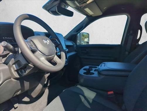 2025 RAM 3500 Tradesman Crew Cab 4x4 8' Box