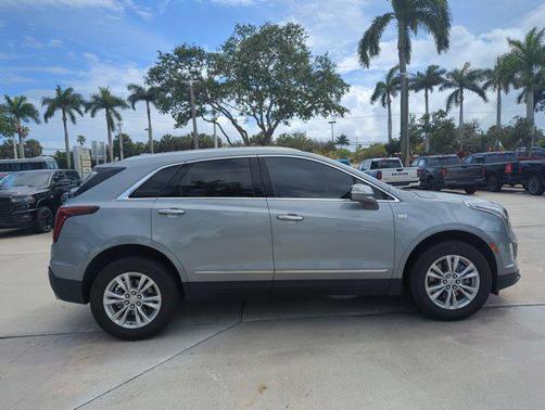 2025 Cadillac XT5 Luxury