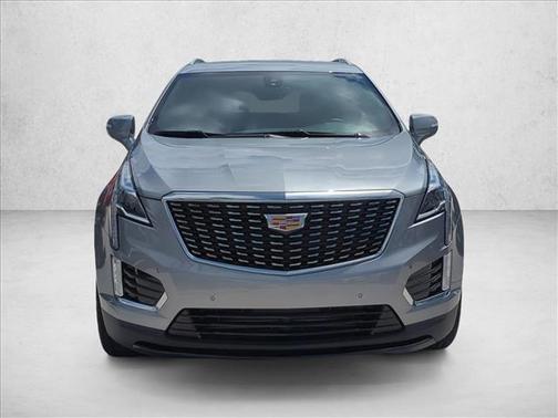Argent Silver Metallic 2025 Cadillac XT5 Luxury