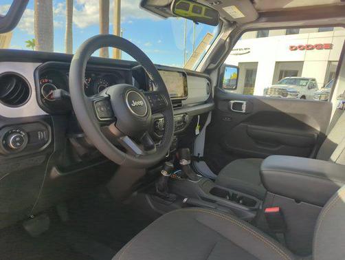 2025 Jeep Gladiator Sport S