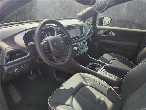 2025 Chrysler Pacifica Hybrid Premium S Appearance Pkg