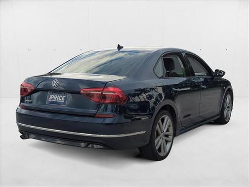 2018 Volkswagen Passat 2.0T R-Line