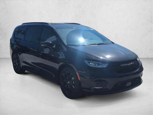 2026 Chrysler Pacifica L