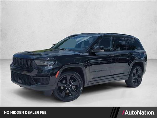 Diamond Black Crystal Pearlcoat 2023 Jeep Grand Cherokee Altitude