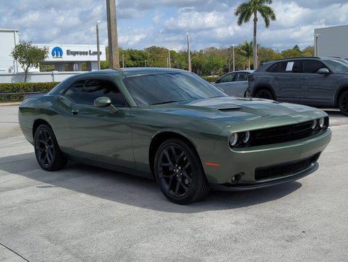 2022 Dodge Challenger SXT