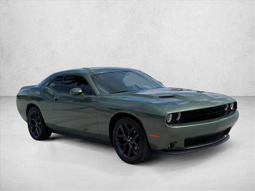 2022 Dodge Challenger SXT