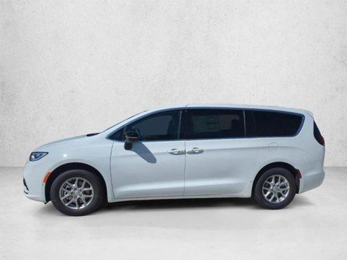 Bright White Clearcoat 2026 Chrysler Pacifica L