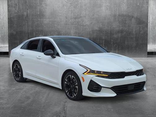 2022 Kia K5 GT-Line
