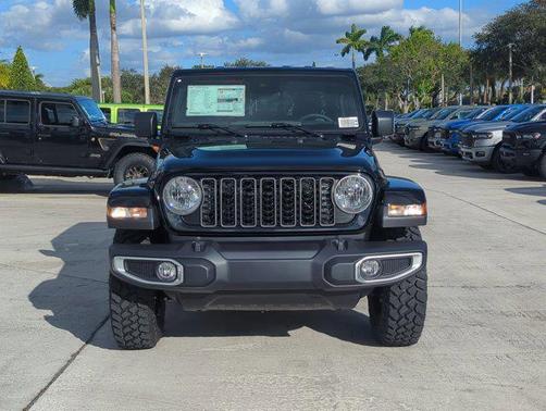 2025 Jeep Gladiator High Tide