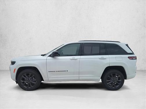 Bright White Clearcoat 2026 Jeep Grand Cherokee Limited