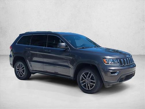 Granite Crystal Metallic Clearcoat 2020 Jeep Grand Cherokee Laredo