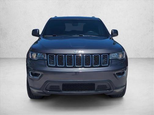 Granite Crystal Metallic Clearcoat 2020 Jeep Grand Cherokee Laredo
