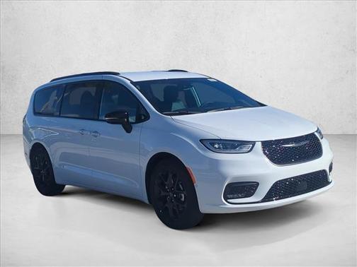 2026 Chrysler Pacifica L