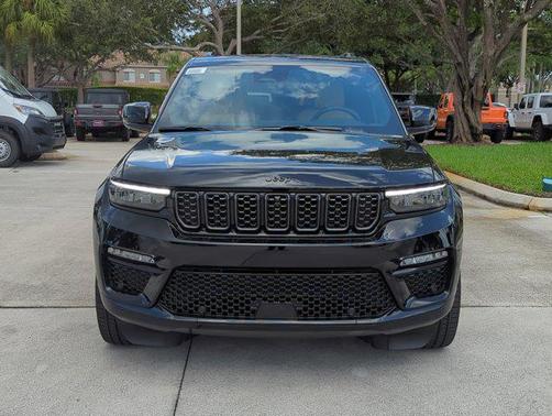 2025 Jeep Grand Cherokee Summit