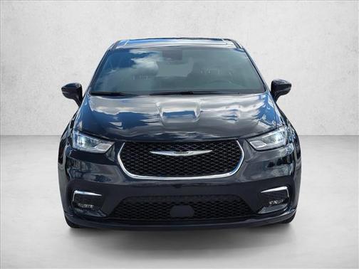 2025 Chrysler Pacifica Hybrid Select