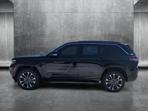 2025 Jeep Grand Cherokee Overland