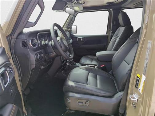 2025 Jeep Gladiator High Tide