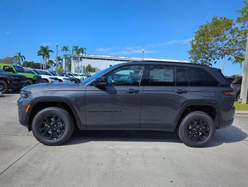 2025 Jeep Grand Cherokee Altitude