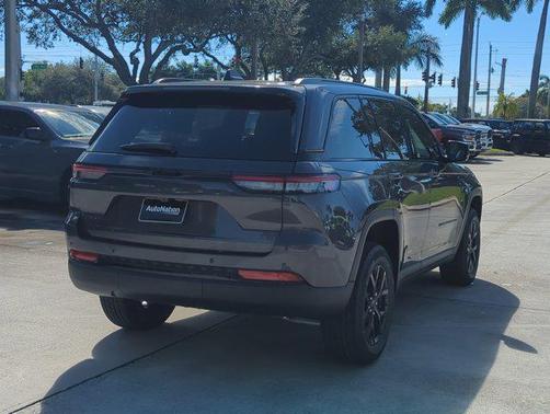 2025 Jeep Grand Cherokee Altitude