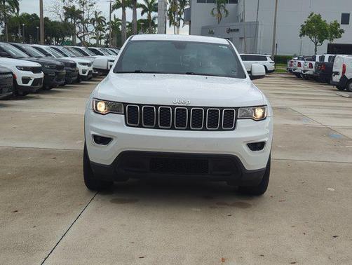 2020 Jeep Grand Cherokee Laredo
