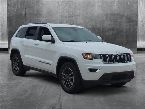 2020 Jeep Grand Cherokee Laredo