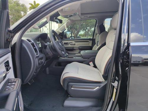 2025 RAM 1500 ST