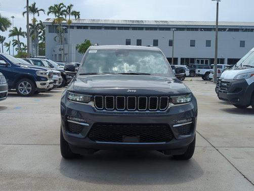 2025 Jeep Grand Cherokee Limited X