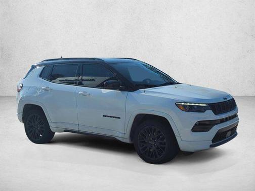 Bright White Clearcoat 2023 Jeep Compass High Altitude