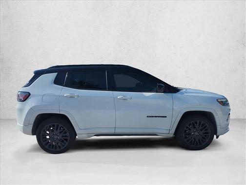 Bright White Clearcoat 2023 Jeep Compass High Altitude
