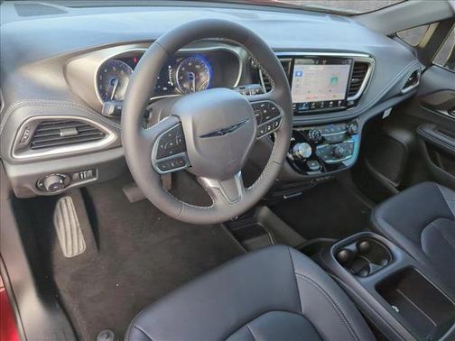 2025 Chrysler Pacifica L