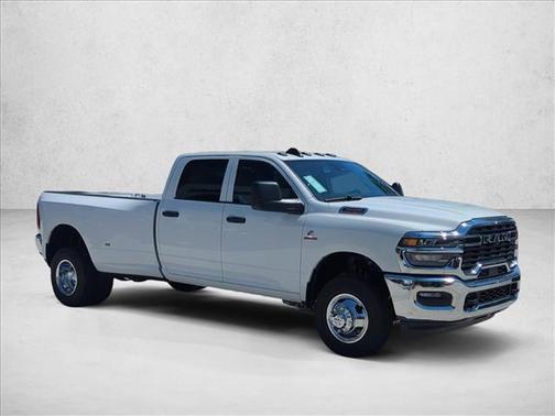 Bright White Clearcoat 2026 RAM 3500 Tradesman Crew Cab 4x4 8' Box