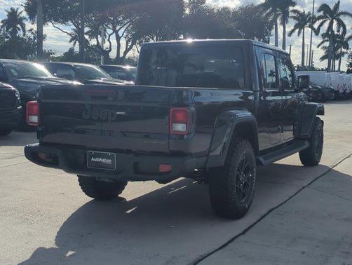2025 Jeep Gladiator Sport S