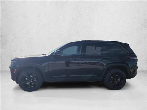 Diamond Black Crystal Pearlcoat 2026 Jeep Grand Cherokee Limited