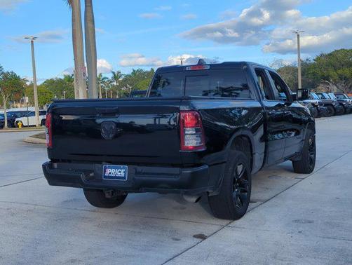 Diamond Black Crystal Pearlcoat 2021 RAM 1500 Big Horn/Lone Star