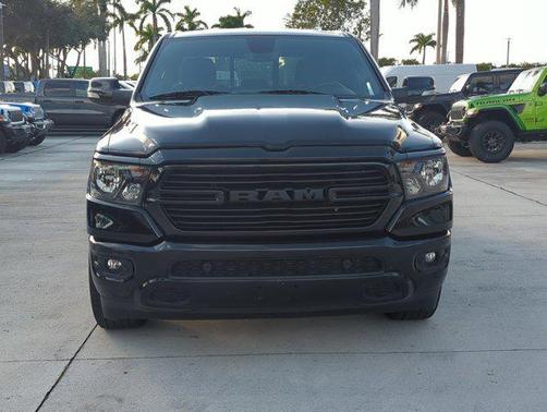 Diamond Black Crystal Pearlcoat 2021 RAM 1500 Big Horn/Lone Star