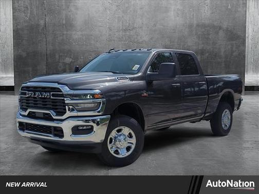 2025 RAM 2500 Tradesman Crew Cab 4x4 6'4' Box