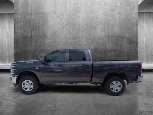 2025 RAM 2500 Tradesman Crew Cab 4x4 6'4' Box